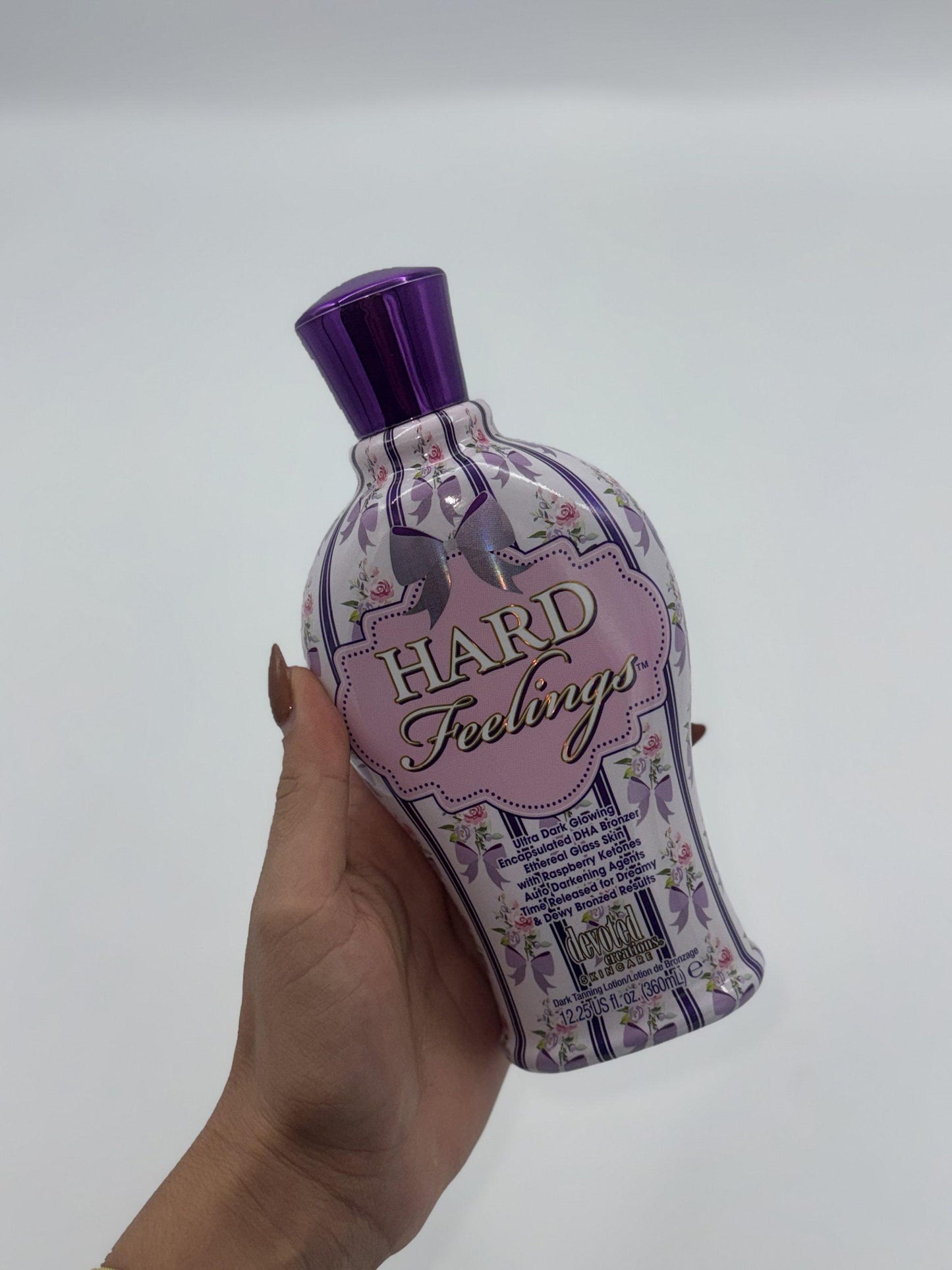 Hard Feelings Ultra Dark Glowing Encapsulated DHA Bronzer