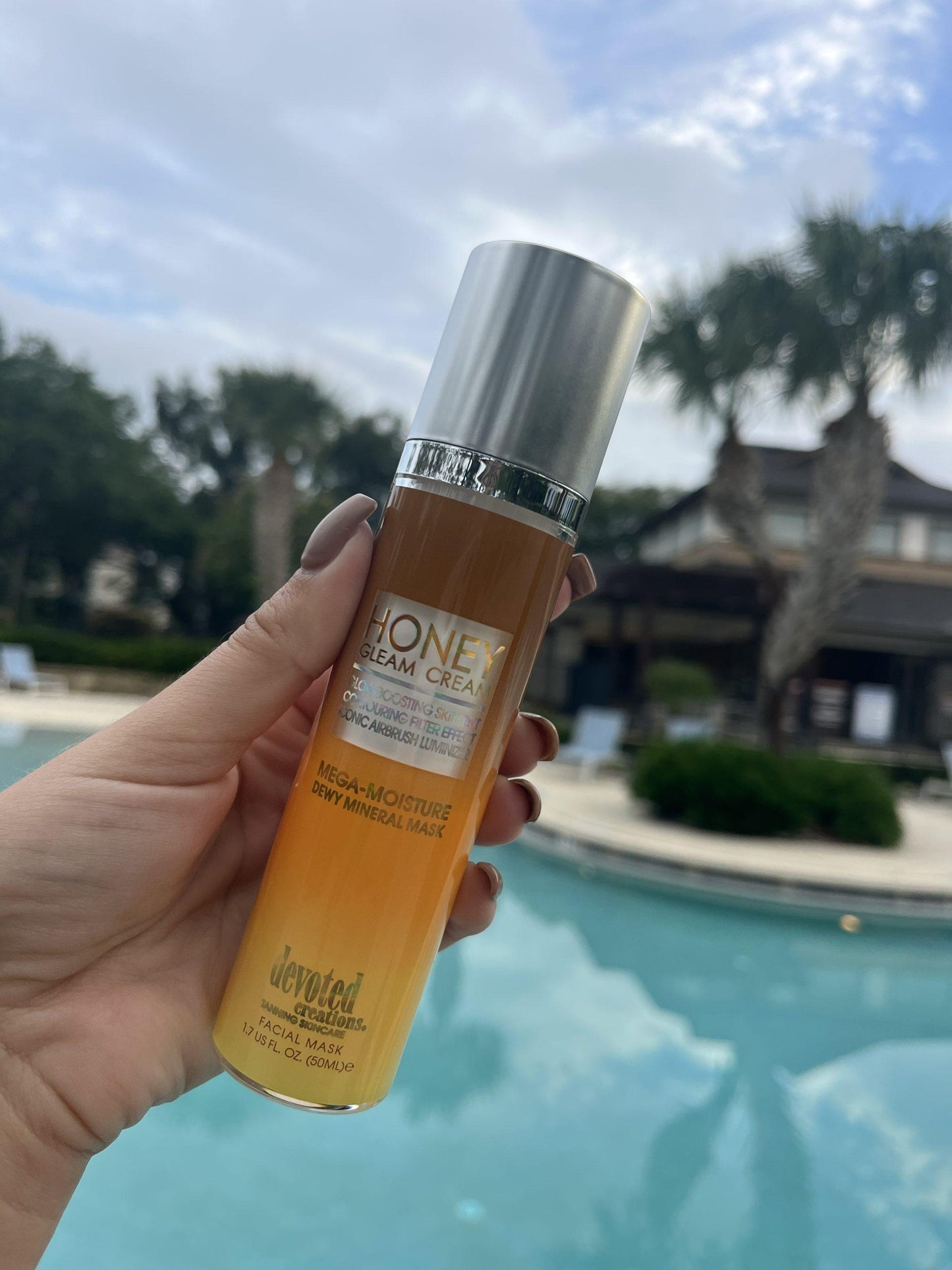 Honey Gleam Cream™ Mega Moisture Dewy Mineral Mask