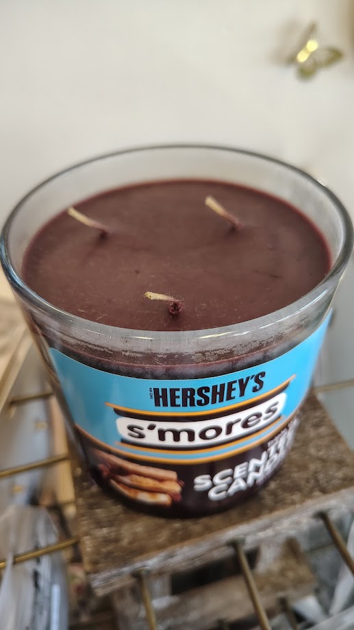 Hersheys s'mores triple wick scented candle